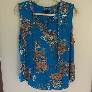 Torrid Blue Floral Crepe Tie Button Front Sleeveless Blouse